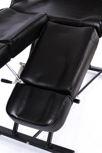 Kosmetologinė kušetė Restpro Beauty 2, 4 dalių – atskiros kojų atramos detalė