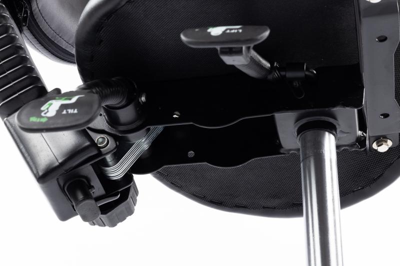 Balninė masažuotojo kėdė Restpro Expert 3 su atlošu, juoda – sėdynės tvirtinimo mechanizmas