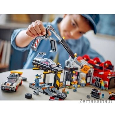 LEGO CITY 60472 Scrapyard with Cars 8