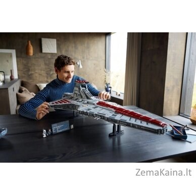 LEGO STAR WARS 75367 Venator klasės Respublikos atakos kreiseris (Ultimate Collector Series) 12