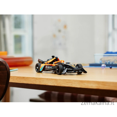 LEGO TECHNIC 42169 NEOM McLaren Formula E Team 6